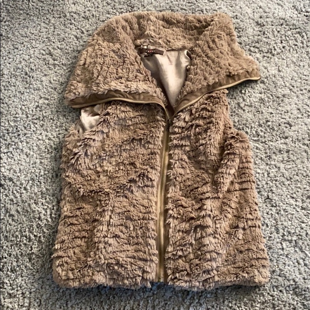 Fuzzy/Faux Fur Beige Vest